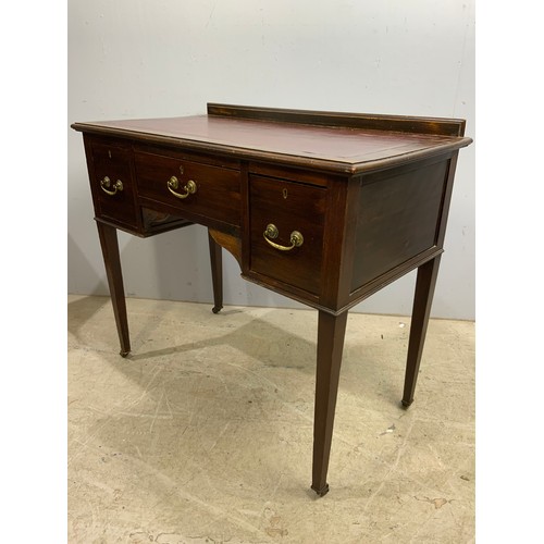 557 - LOW BOY / LADIES DESK WITH LEATHER TOP 91cm LONG