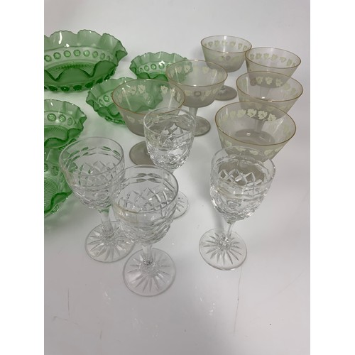 204 - LEMONADE JUG AND GLASSES, GREN GLASS BOWLS AND TUDOR CYSTAL GLASSES ETC