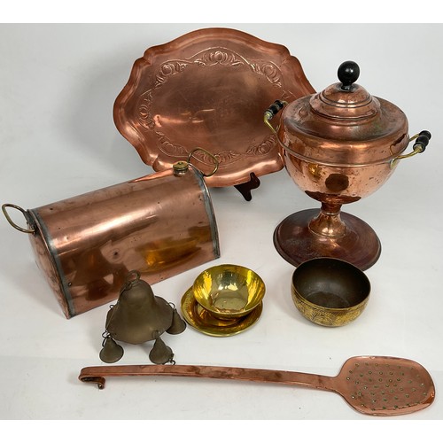 267 - BOX OF COPPER ITEMS WITH SAMOVAR & VICTORIAN FOOT WARMER