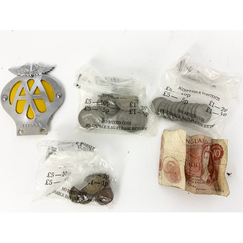 392 - MISC. ITEMS INCLUDING QUANTITY OF COINS, AA BADGE AND A STIRRUP MOUNTED BAROMETER A/F