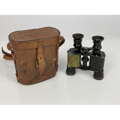 339 - PAIR OF VINTAGE BINOCULARS, IN LEATHER CASE, X8 MAG