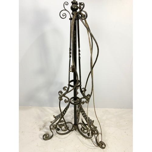 553 - BLACKSMITHS MADE ADJUSTABLE STANDARD LAMP