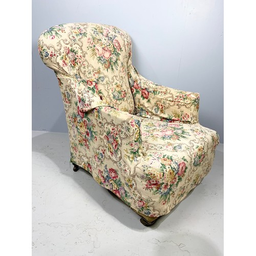 624 - GEORGIAN ARMCHAIR