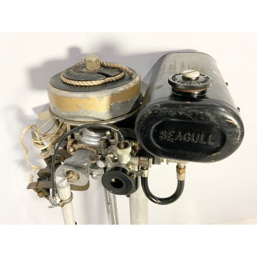 433 - SEAGULL OUTBOARD MOTOR