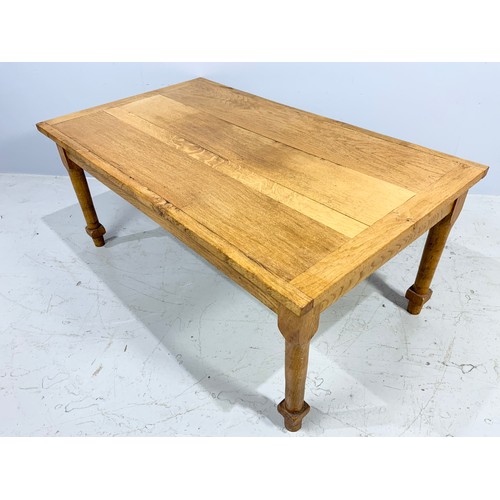 479 - STYLISH LIGHT OAK COFFEE TABLE 109cm x 63cm