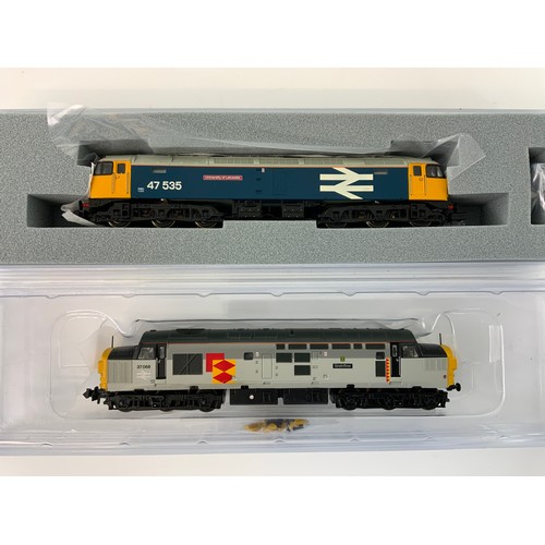 308 - GRAHAM FARISH, 2 BOXED EX LAYOUT DIESEL LOCOMOTIVES, BRUSH  TYPE 4, CLASS 47 47535, (IN WRONGLY LABE... 