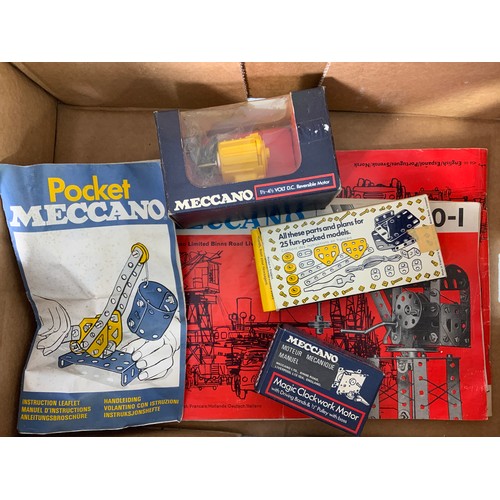 249 - BOX OF SUNDRY MISC. MECCANO, INC. BOXED 11053 REVERSIBLE MOTOR,  BOXED 11000 MAGIC CLOCKWORK MOTOR E... 