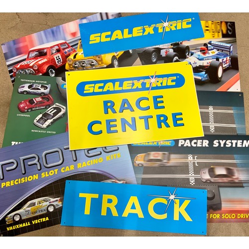 62 - SCALEXTRIC ADVERTISING & SHOP DISPLAY SIGNS INC., SCALEXTRIC, TRACK, PACER SYSTEMS, PROTEC, F1 CARS,... 