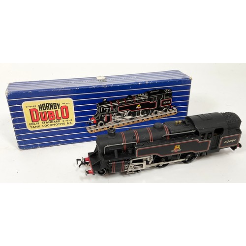 403 - HORNBY DUBLO, BOXED EDL18 BR STANDARD 2-6-4T 3R 80054 GOOD CONDITION PLUS, 6 BOXED 3R WAGONS INC. SD... 