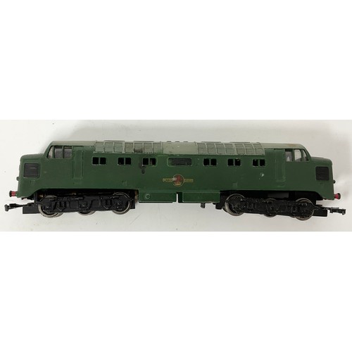 404 - HORNBY DUBLO CLASS 55 DELTIC LOCOMOTIVE, ALL GREEN,  UNNAMED & NUMBERED, 2R, PLUS BEALES RAILWAY MOD... 