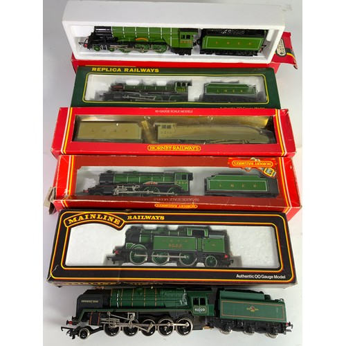 387 - 5 BOXED LOCOMOTIVES, LNER INTEREST, HORNBY A4 2512 R099 SILVER FOX, R855 4472 FLYING SCOTSMAN, R053 ... 