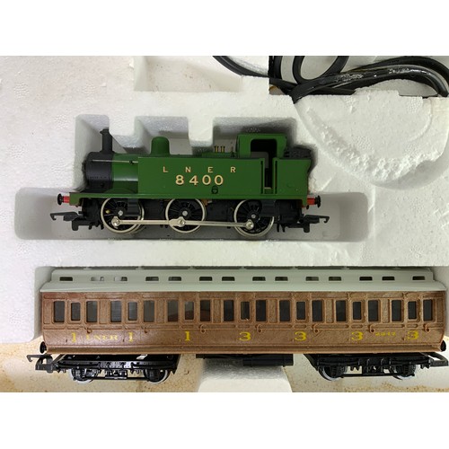 376 - HORNBY SUBURBAN PASSENGER SET WITH LOCOMOTIVE 8400, 3 COACHES, SOME TRACK , BOXED ALTHOUGH INCOMPLET... 