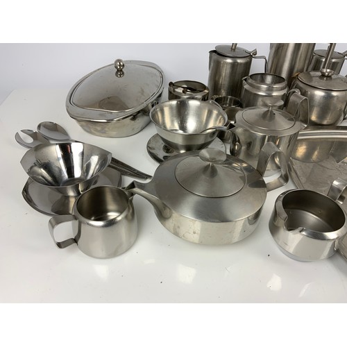 340 - TRAY OF STAINLESS STEEL WARE INC OLD HALL ROBERT WELCH