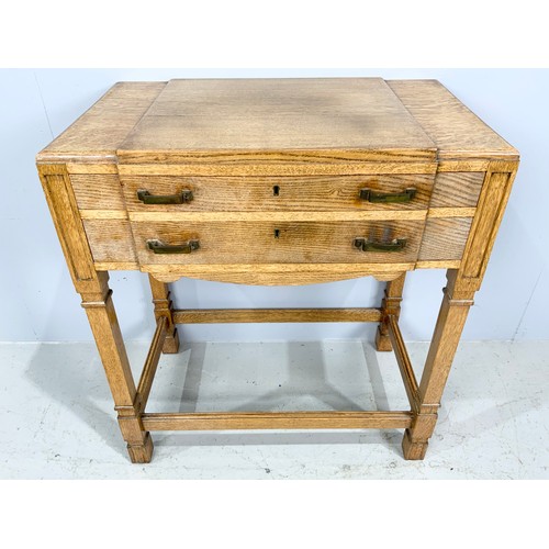 637 - OAK CANTEEN ON STAND – NO CONTENTS 77cm TALL