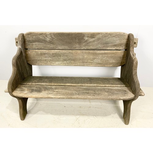 522 - TWO SEATER GARDEN BENCH 122cm LONG