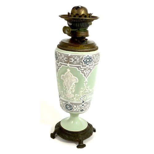 291 - PORCELAIN & BRASS OIL LAMP ON BRASS BASE