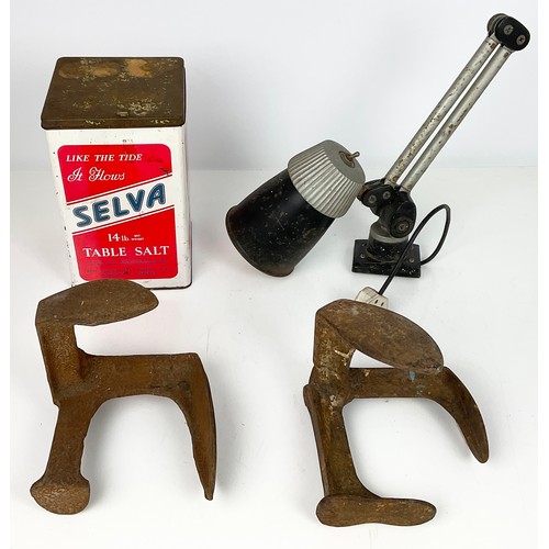 333 - 2 SHOE LASTS, VINTAGE TIN SELVA NEW CHESHIRE SALT WORKS, 14LB & A ANGLEPOISE LAMP BHI LOVO LITE