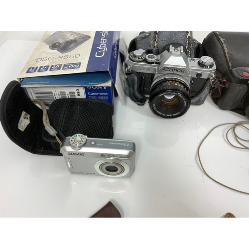 407 - MISC. CAMERA AND ACCESSORIES