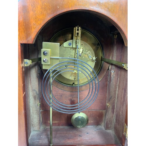 307 - MAHOGANY MANTLE CLOCK WITH 8 DAY MOVEMENT