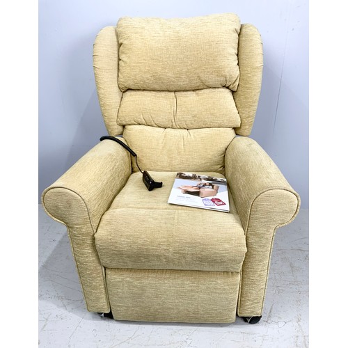 651 - ELECTRIC RECLINER ARMCHAIR