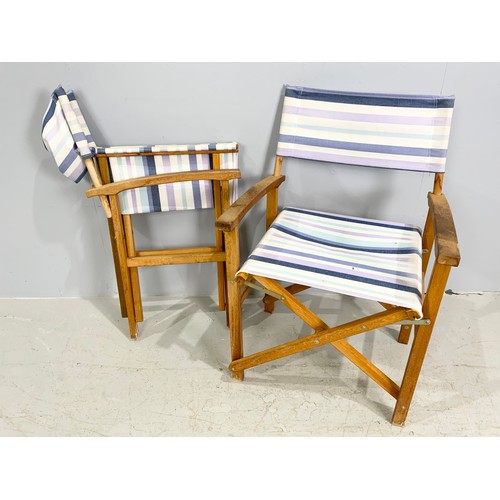 520 - PAIR OF FOLDING GARDEN CHAIRS