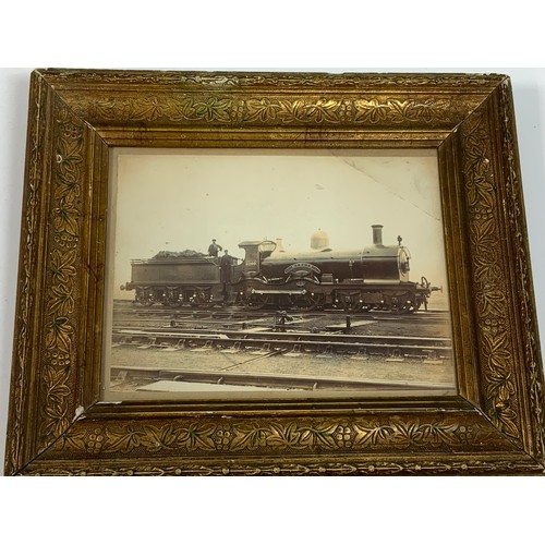 200 - A GREAT WESTERN RAILWAY LOCOMOTIVE DRIVERS SNAP / LUNCH BOX WITH BRASS NAME TAG, A FRAMED GWR FIRST ... 