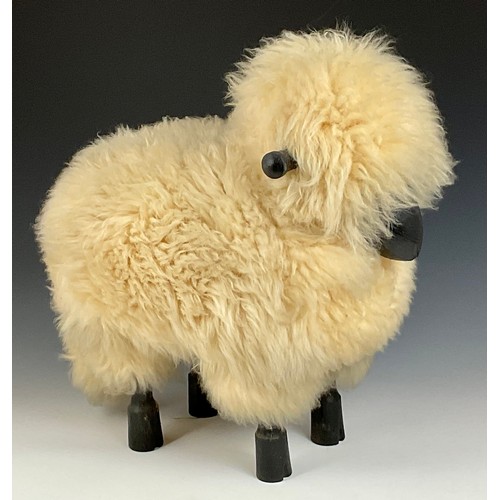 601 - NOVELTY SHEEP STOOL