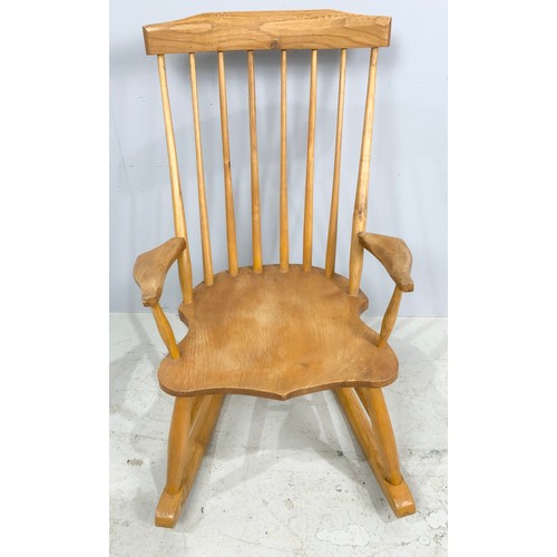 550 - CHILDS  POSSIBLY ELM ROCKING CHAIR