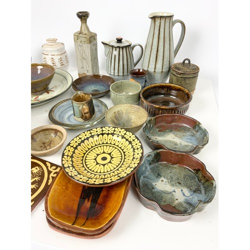 257 - LARGE QUANTITY OF STUDIO POTTERY ( 2 TRAYS )