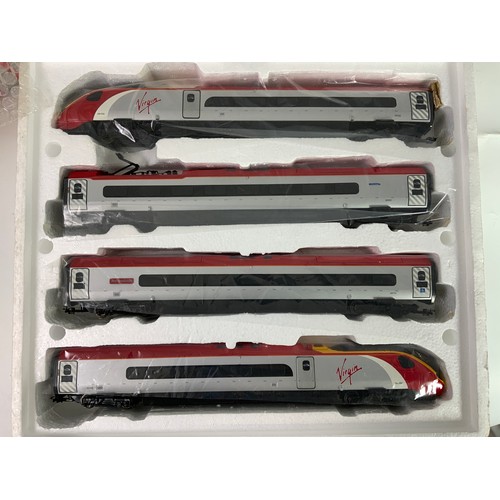 426 - 00 SCALE MODEL RAILWAY, A DAPOL VIRGIN TRAINS PENDOLINO EMU TRAIN PACK