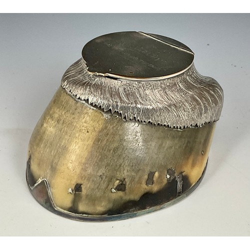 189 - ROWLAND WARD - INSCRIBED MOUNTED HORSES HOOF WITH HINGED COMPARTMENT, THE LID INSCRIBED ‘FOXBURY, TH... 