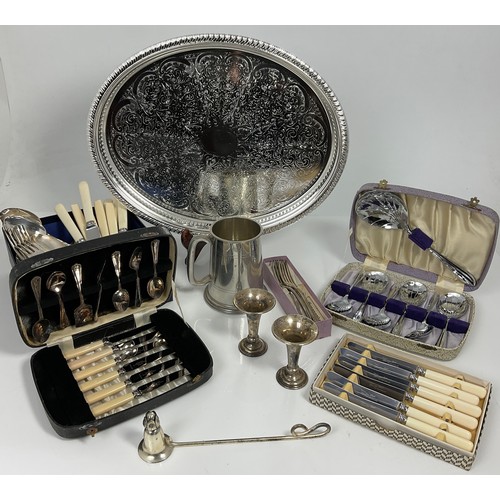 278 - TRAY OF MISC SILVER PLATED WARE, INCLUDING CUTLERY, TRAY ETC.