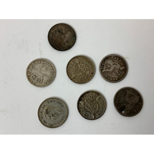 344 - SMALL COLLECTION OF 11 SILVER  HALF CROWNS, INC. VICTORIA & EDWARD VII, & 7 SILVER 3D PIECES, INC. 1... 