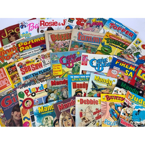 90 - COLLECTION OF VARIOUS COMICS, & CHILDRENS BOOKLETS, MANDY, SEE-SAW, POSTMAN PAT, TAMMY, BEEZER, TOPP... 