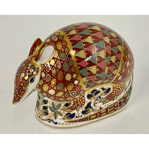 135 - CROWN DERBY ARMADILLO PAPER WEIGHT