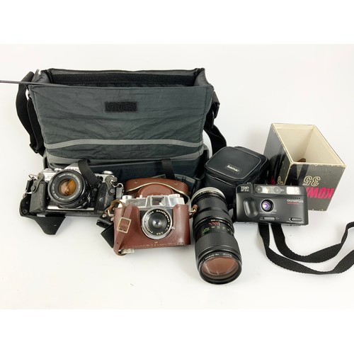 417 - MISC. CAMERAS AND ACCESSORIES INC. CANON AT-1 35 mm, HALINA, OLYMPUS TRIP, VIVITAR 75-205 mm LENS ET... 