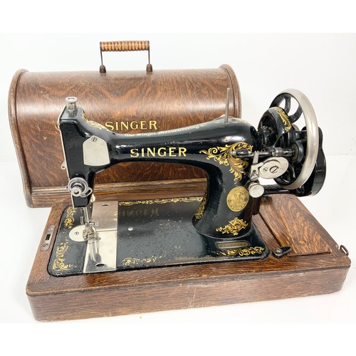 322 - SINGER SEWING MACHINE