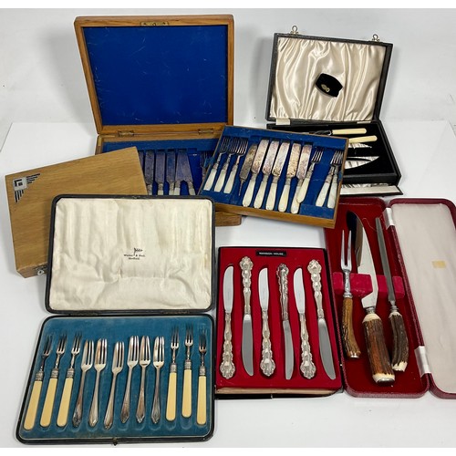 471 - MIXED CASED CUTLERY INC MOTHER OF PEARL HANDLED KNIVES & FORKS