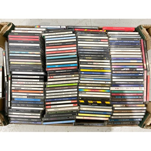 456 - LARGE QUANTITY OF COMPACT DISCS CDS 2 TRAYS