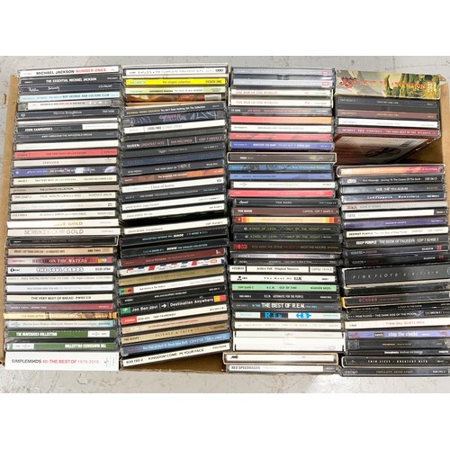 457 - LARGE QUANTITY OF COMPACT DISCS CDS 2 TRAYS