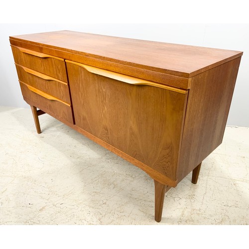 618 - ELLOTTS OF NEWBURY LATE CENTURY SIDEBOARD 134cm LONG