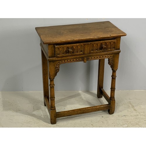 633 - OLD CHARM TYPE OAK SIDE TABLE WITH DRAWER, 61 CM WIDE , 71 CM TALL