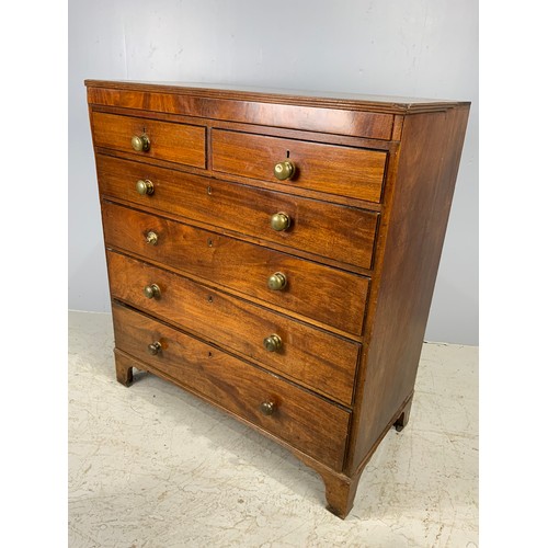 522 - MAHOGANY CHEST OF DRAWERS COMPRISING ONE HIDDEN DRAWER ABOVE FOUR DRAWERS 119cm TALL