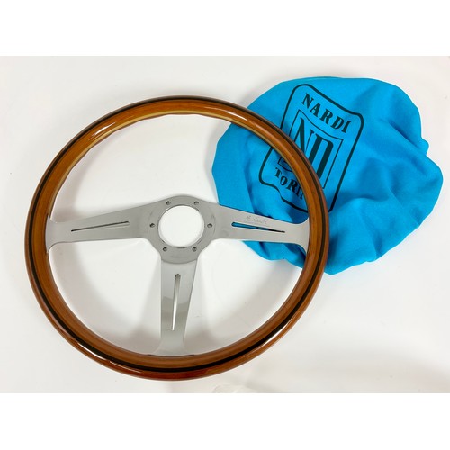 19 - A SUPERB NARDI TORINO WOODEN STEERING WHEEL, ‘SIGNED’ WITH FITTINGS AND AN ALFA ROMEO GEAR KNOB