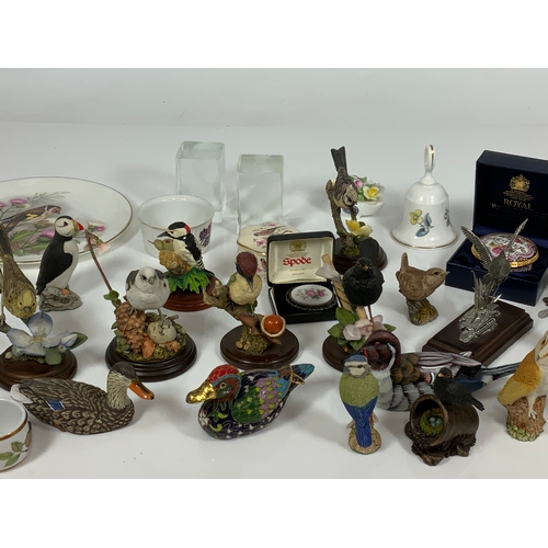 100 - 4 COUNTRY ARTIST BIRD FIGURES, FURTHER RESIN & OTHER BIRDS, ROYAL WORCESTER & SPODE CHINA, PLUS 2 PE... 