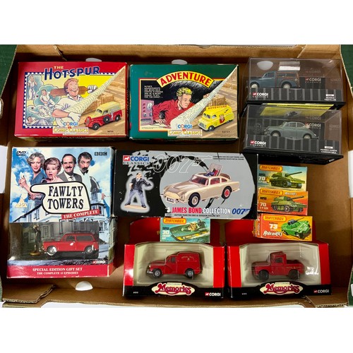 145 - CORGI BOXED MODELS, JAMES BOND 007 COLLECTION 04201 ASTON MARTIN DB5 & ODDJOB FIGURE, COMIC SERIES 9... 