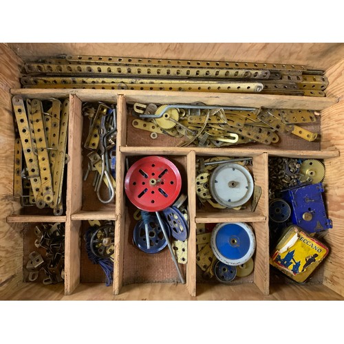 99 - CASE OF MECCANO WITH TWO TRAYS INC OLD BLUE MECCANO & GOLD COLOURED PIECES