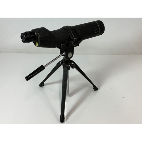 401 - SPOTTER SCOPE ON TRIPOD, 22 X 60MM