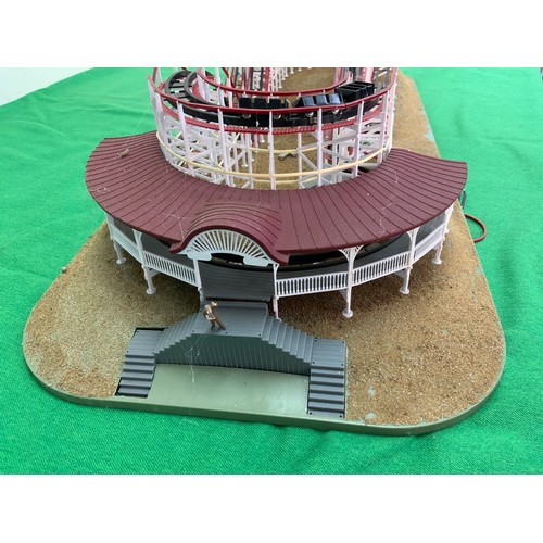 COMET COASTER DYNAMIX HELTER SKELTER HO SCALE MODEL ROLLERCOASTER