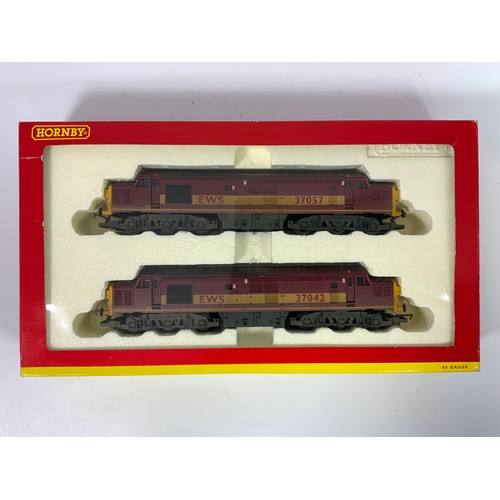 479 - HORNBY R 2255 EWS CLASS 37 TWIN LOCOMOTIVE PACK ONE POWERED ONE DUMMY, WEATHERED EDITION, BOXED